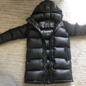 Aritzia TNA mid super puff xxs